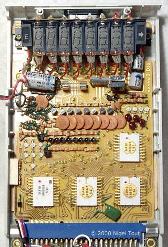 Inside Sanyo ICC-82D Inside Sanyo ICC-82D